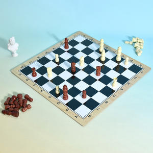 Jeux d'échecs magnétiques de voyage fabriqués par OEM, échiquier pliable portable avec pièces pour jeu de table - Product Image 1