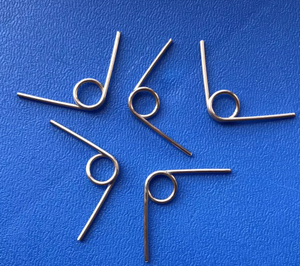 H153110 H153110-00 زنبرك ملتو (بوسط يمين) لمعمل صغير LPS24 pro - Product Image 1