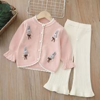 Baby-Mädchen 3D-Hasen-Strickset mit Rüschenärmeln, geripptem Cardigan und ausgestelltem Pullover sowie Hose
