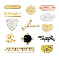 Vêtements étiquettes de logo en métal personnalisées écologiques marque de commerce carrée en alliage de zinc plaque signalétique étiquettes de couture conçues