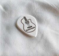 Music equipment, guitar accessories, ceramic pulls, very clear sound, strong echo, and pure sound effect
