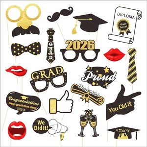 Accesorios para Fotos de Graduación 2026: Letreros Personalizables, Gafas, <span class=keywords><strong>Libro</strong></span> de Besos, Birrete de Doctor, Venta al Por Mayor - Product Image 1