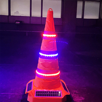 Cône de signalisation rétractable à énergie solaire de 70 cm avec bande LED lumineuse, protection IP65, contrôle automatique de la lumière