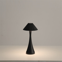 Lampe de table LED professionnelle de haute qualité nouveau Design nuit bureau étude lampe de lecture moderne USB C lampe de chevet Rechargeable