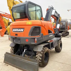 Pelle sur chenilles d'occasion de haute qualité/Corée du Sud Doosan DX60w mini pelle DX60 de 6 tonnes usée