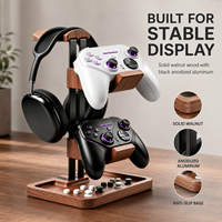 Support de casque en bois à 3 niveaux pour vente en gros, support double pour manettes de jeu, support de casque de jeu de bureau avec plateau de rangement OEM ODM
