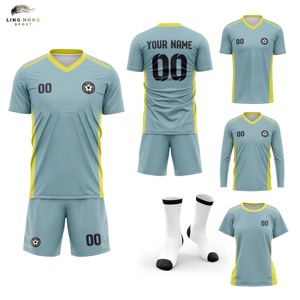 Conjunto de Camiseta y Pantalones Cortos de Fútbol Retro Personalizados, Transpirables, de Poliéster, con Estampado por Transferencia de Calor - Product Image 1