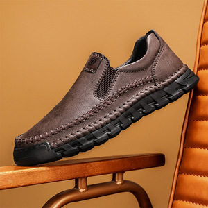 Nuevos modelos <span class=keywords><strong>Vintage</strong></span> de alta calidad zapatos hechos a mano hombres venta al por mayor 2025 cuero genuino Slip-on Real vaca mocasines Casual - Product Image 2