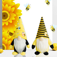 Décoration de poupée Abeille Verte Little Daisy Rudolf, Poupée Abeille Âgée