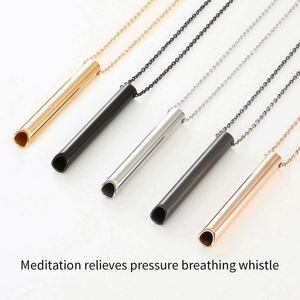 Collier de méditation et de pleine conscience avec sifflet, pendentif en acier inoxydable, accessoire de relaxation et de concentration pour le Nouvel An et Noël - Product Image 6