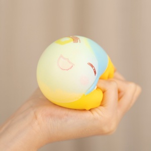 Vente en gros usine : Jouet Squishy amusant en TPR, simulation mangoustan, personnalisé, anti-stress, collant, à presser, pour soulager l'anxiété - Product Image 5