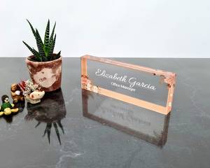Bảng Tên Để Bàn Bằng Nhựa Acrylic Để Làm Quà Tặng Cá Nhân Bằng Nhựa Acrylic Bảng Tên Văn Phòng Tùy Chỉnh Giá Đỡ Bảng Acrylic Trong Suốt - Product Image 3