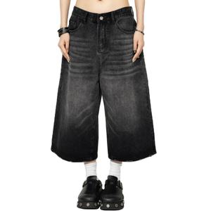 Nuevas llegadas al por mayor: Pantalones cortos vaqueros holgados de mezclilla pesada estilo hip-hop desgastado vintage para hombre - Product Image 2