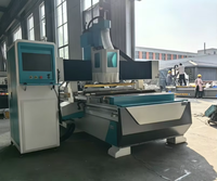 Machine de découpe et de gravure CNC pour le travail du bois, certifiée CE, haute qualité, 1325 1328, 3 axes, ATC, routeur CNC pour le bois