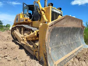 Bulldozer Usado Komatsu D155A de 40 Toneladas, Tipo Oruga de Servicio Pesado para Trabajos de Movimiento de Tierras D155A D155AX D155AX-5 D155AX-6 D155AX-7 D85A - Product Image 2