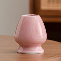 Support élégant en céramique rose pour fouet à matcha, support traditionnel japonais pour cérémonie du thé, support Chasen pour la protection du fouet en bambou