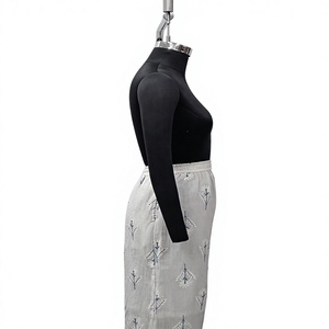 Pantalon en lin pour femme, taille haute, longueur entière, avec broderie florale à la main, taille élastique, décontracté, pour le printemps - Product Image 3