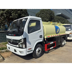 Camión Cisterna de Combustible, Camión Cisterna de Aceite de 5000L, 4x2, Volante a la Derecha, Camión Cisterna de Combustible Móvil |   Fábrica CLW |   Camión de Reabastecimiento de Diésel de 5m³ en Venta - Product Image 1
