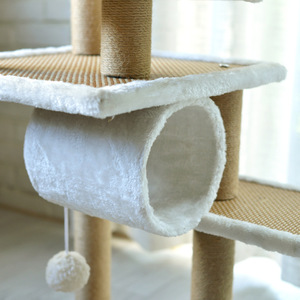 Menara Kucing Modern dari Rotan Sisal dan Kayu, Dilengkapi Tiang Garuk, Kandang, dan Tempat Bertengger di Atas - Product Image 4