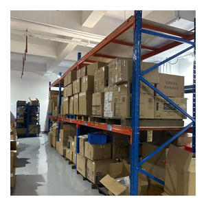 Étagères industrielles de support de palette Système de support de palette de stockage d'entrepôt Support de palette résistant avec des entretoises de rangée-6" - Product Image 1