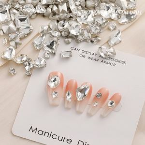 Vente en gros Nail Art Jewelry Super Flash Big Crooked Heart AX Goutte d'eau Fat Square Butterfly White Diamond Rhinestones - Product Image 1