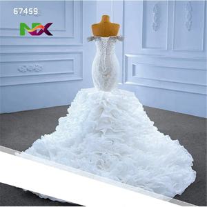 ชุดแต่งงานเจ้าหญิงทรงทรัมเป็ตแบบสั่งตัดพิเศษ ดีไซน์เกาะอก แต่งลูกไม้ผูกด้านหลัง ประดับลูกปัดและเลื่อมระยิบระยับ พร้อมระบายหรูหรา - Product Image 3