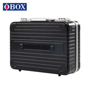 Trousse de Maquillage Professionnelle avec Miroir et Lumière, Noir Argenté, Matériaux ABS PC, Grande Capacité, Portable pour Rangement Domestique, Modèle 2025 - Product Image 4