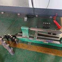 Máquina CNC de Eje Plano Rígido XY1515 para Procesamiento de Ejes - Máquina Combinada para Fresado de Extremos y Perforación de Orificios Centrales