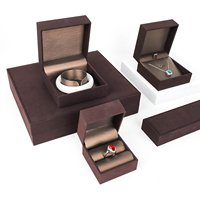 Boîte à bijoux en PU marron de luxe Zebopak, logo personnalisé, ensemble de boîtes professionnelles pour colliers et bagues, emballage de bijoux en gros, vente en gros