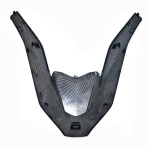 Cubierta Decorativa Delantera para Motocicleta, Apta para Modificación de Carrocería Honda PCX160, Cubierta Decorativa Delantera con Patrón de Fibra de Carbono - Product Image 3