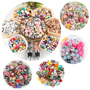 Custom Wholesale Mixed DIY Silicone Beads Bracelets Handmade Cartoon Animal Focal Beaded Pens Soft Toy Jewelry Making