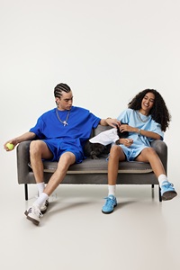T-shirt da uomo oversize boxy 240gsm, pesanti, personalizzabili con logo, stampa DTG, in cotone, neutre - Product Image 4
