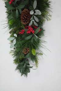 Adorno Navideño Personalizado en Forma de Lágrima para Puerta Principal, Decoración Navideña para Crear Ambiente Festivo - Product Image 5