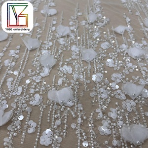 Chất lượng cao trắng handmade ngọc trai cưới <span class=keywords><strong>Net</strong></span> ren vải french Bridal 3D hoa thêu vải tuyn đính cườm sequin ren vải - Product Image 3