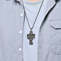 Liontin Kalung Pria Salib Santo Mikhael Pelindung, Perhiasan Religius Gotik, Bahan Baja Tahan Karat 316L Lapis PVD