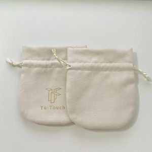 Sac d'emballage pour parfum personnalisé de haute qualité avec cordon de serrage, sac cadeau chic, pochette en microfibre de luxe pour boucles d'oreilles et bijoux avec logo - Product Image 6