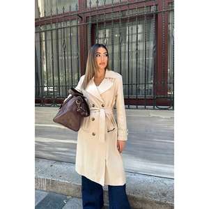 Elegante Gabardina Larga Beige con Cinturón, Cortavientos, Otoñal, para Mujer, Tejida, de Manga Larga - Product Image 4