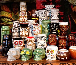 Tazza Tiki in Ceramica Creativa all'Ingrosso per Bar e Tema Hawaiano - Product Image 1