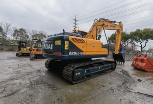 Excavadora Hyundai 220LC-9S Usada en Venta, 22 Toneladas, Hidráulica, Coreana, en Oferta - Product Image 6