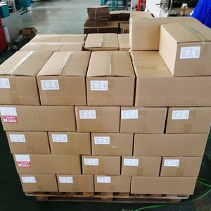 Bouteille de liqueur en verre de silex ronde de luxe de 500 ml, réutilisable, avec bouchon à vis en bois, dessus en <span class=keywords><strong>liège</strong></span>, sérigraphie unique pour gin, vodka - Product Image 6