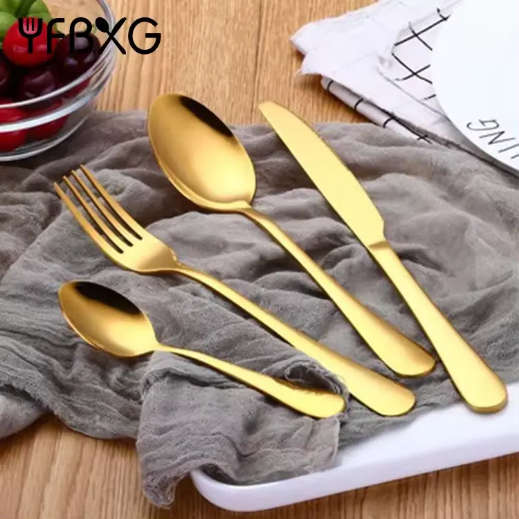 Penjualan terlaris silverware 24 buah Set hadiah sendok garpu emas baja tahan karat Set alat makan dengan kotak 24 buah Set sendok garpu