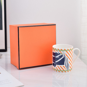 Mug incliné de luxe nordique rose et vert pour restaurant, très demandé - Product Image 2
