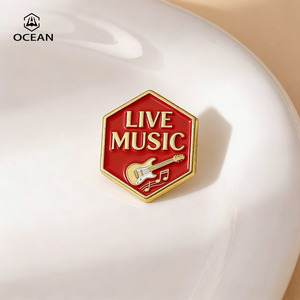 Spille da Bavero di Alta Qualità: Ampia Gamma di Spille Professionali Incise a Forma di Fiocco di Neve - Product Image 5