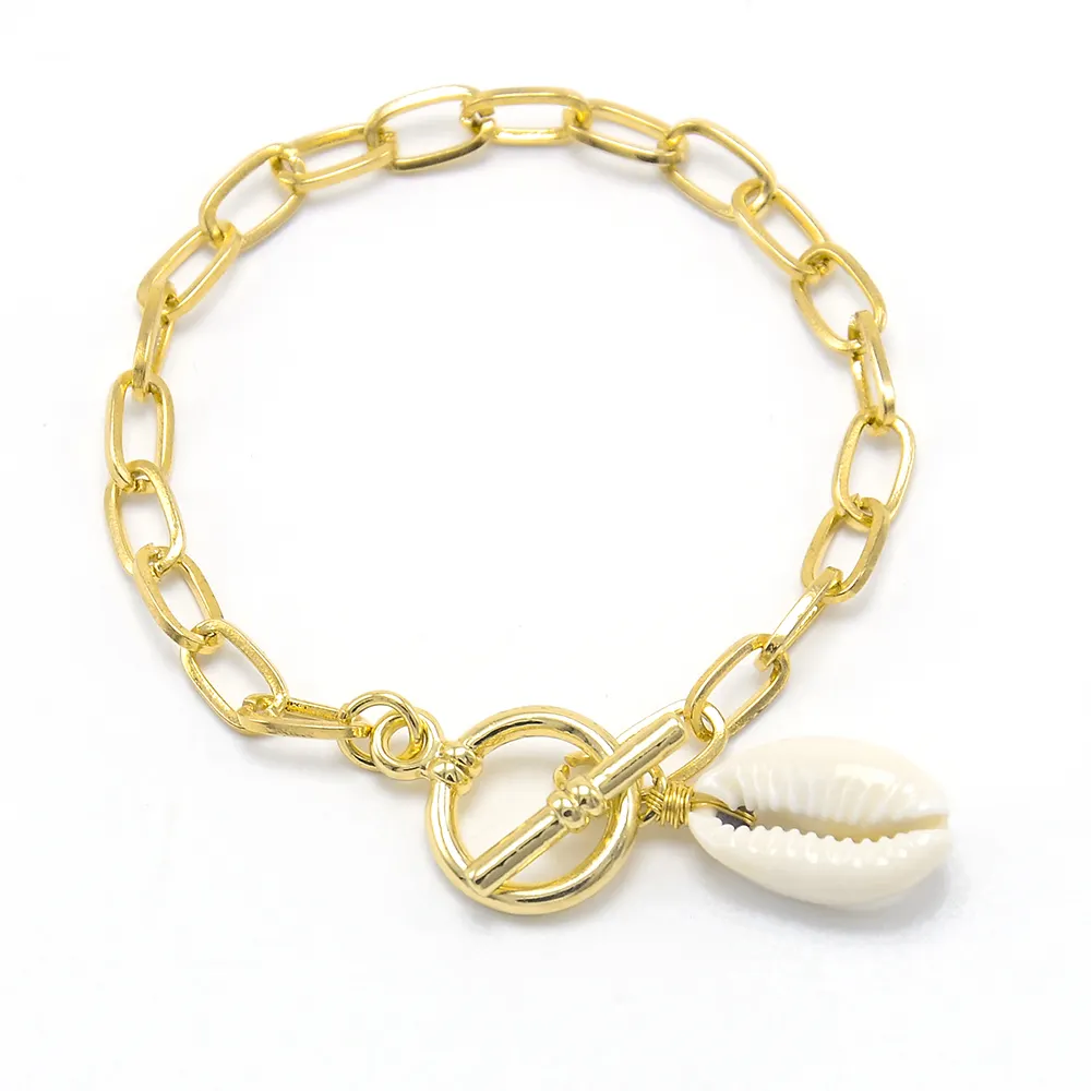 Bestone Fashion Jewelry 18K Gold Plated Carabiner Curb-Chain Bracelet With Conch Shell