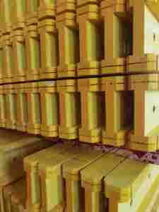 Poutre en H de contreplaqué de pin/<span class=keywords><strong>sapin</strong></span> de bois H20 jaune lisse flexible du fabricant de la Chine pour le coffrage en béton - Product Image 4