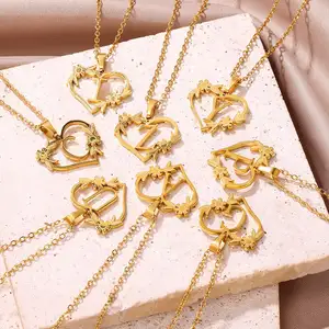À la mode créatif 18k plaqué or collier en acier inoxydable Simple amour fleur creux coeur anglais lettre bijoux accessoires