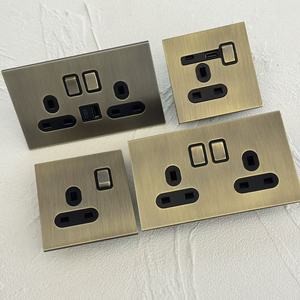 Interruttore a Levetta da Parete 86, Stile Retrò di Lusso in Acciaio Inox, Presa Universale Doppia 13A Standard UK con USB-<span class=keywords><strong>C</strong></span>, Verde Bronzo, 250V - Product Image 5