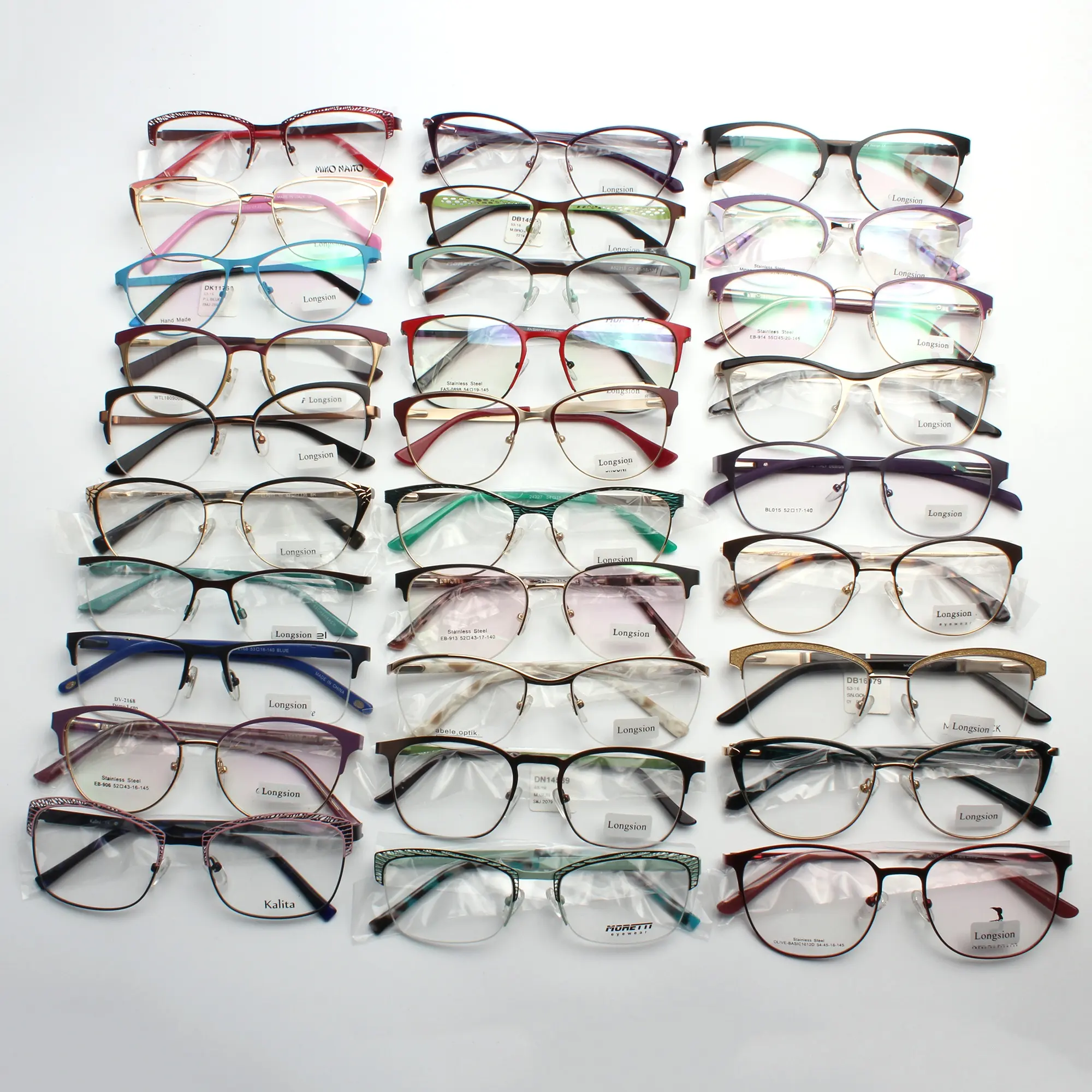 رخيصة الثمن متنوعة النظارات الإطار المعدني الأسهم جاهزة إطارات النظارات البصرية لمتجر