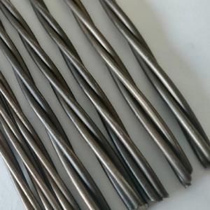 Brin d'acier non collé à 7 fils conçu pour les systèmes de post-tension dans les structures en béton précontraint et les projets d'ancrage à la terre - Product Image 4