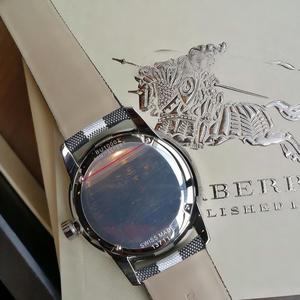 カップル向け高級ステンレススチールクォーツアナログ腕時計、ファッションカスタムロゴデザイン、低MOQ、防水、恋人向け腕時計、売れ筋商品 - Product Image 6